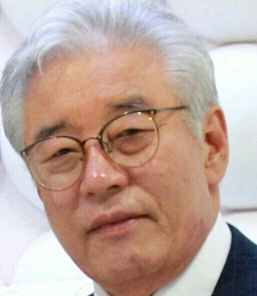김건일