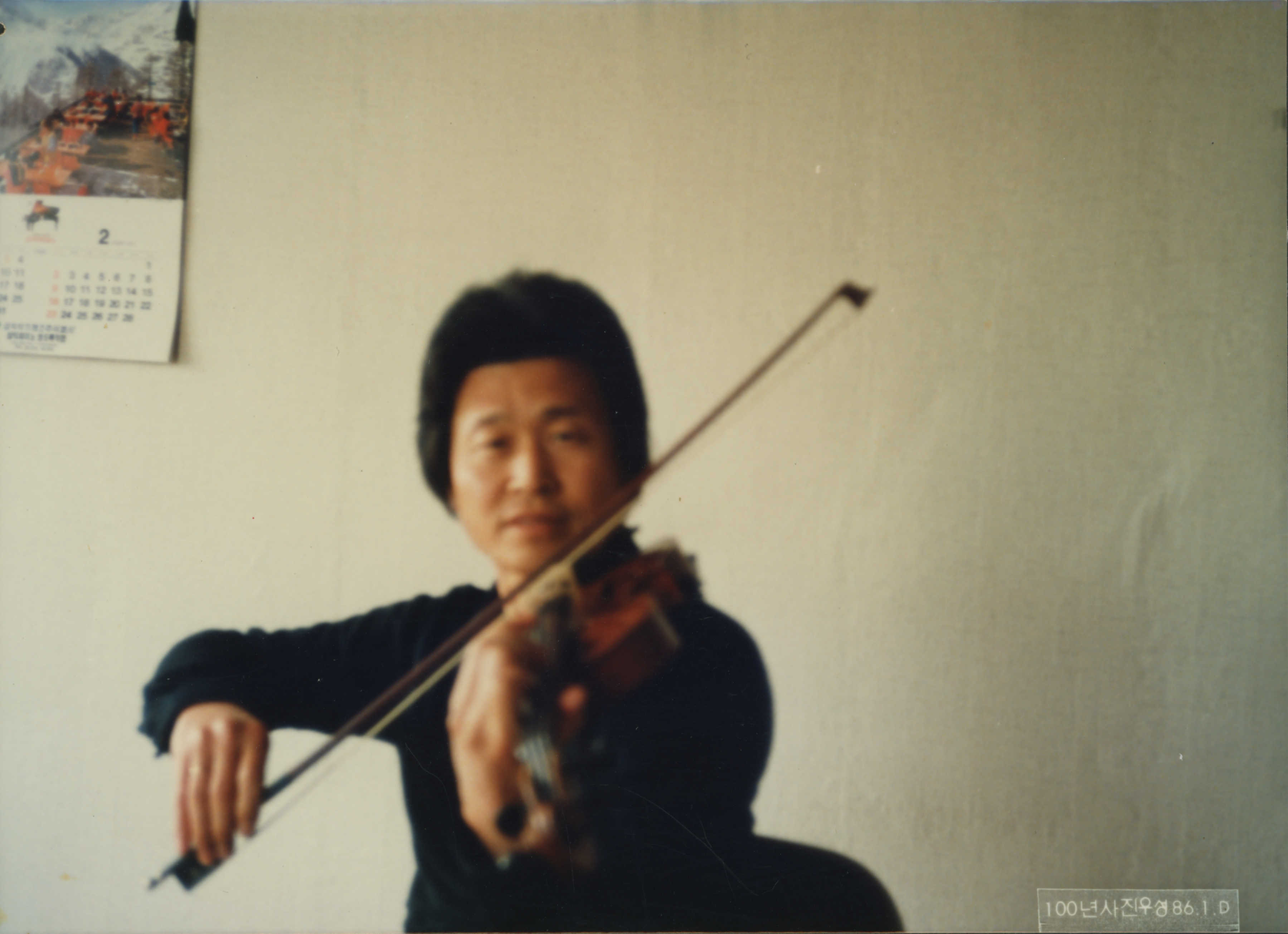 바이올린 연습하는 유호석 인화사진