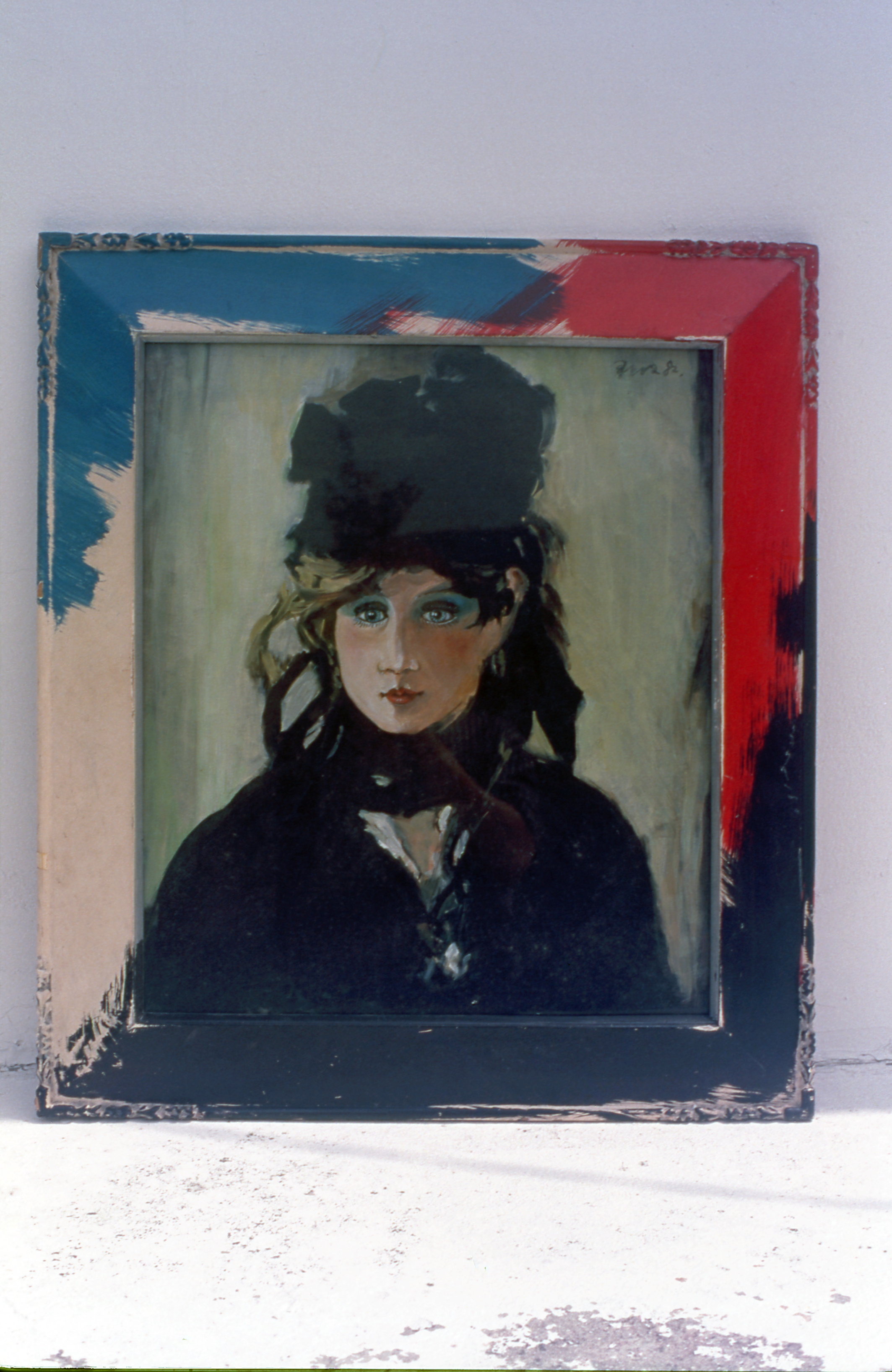 <모리조의 의상을 걸친 마네킹> 슬라이드