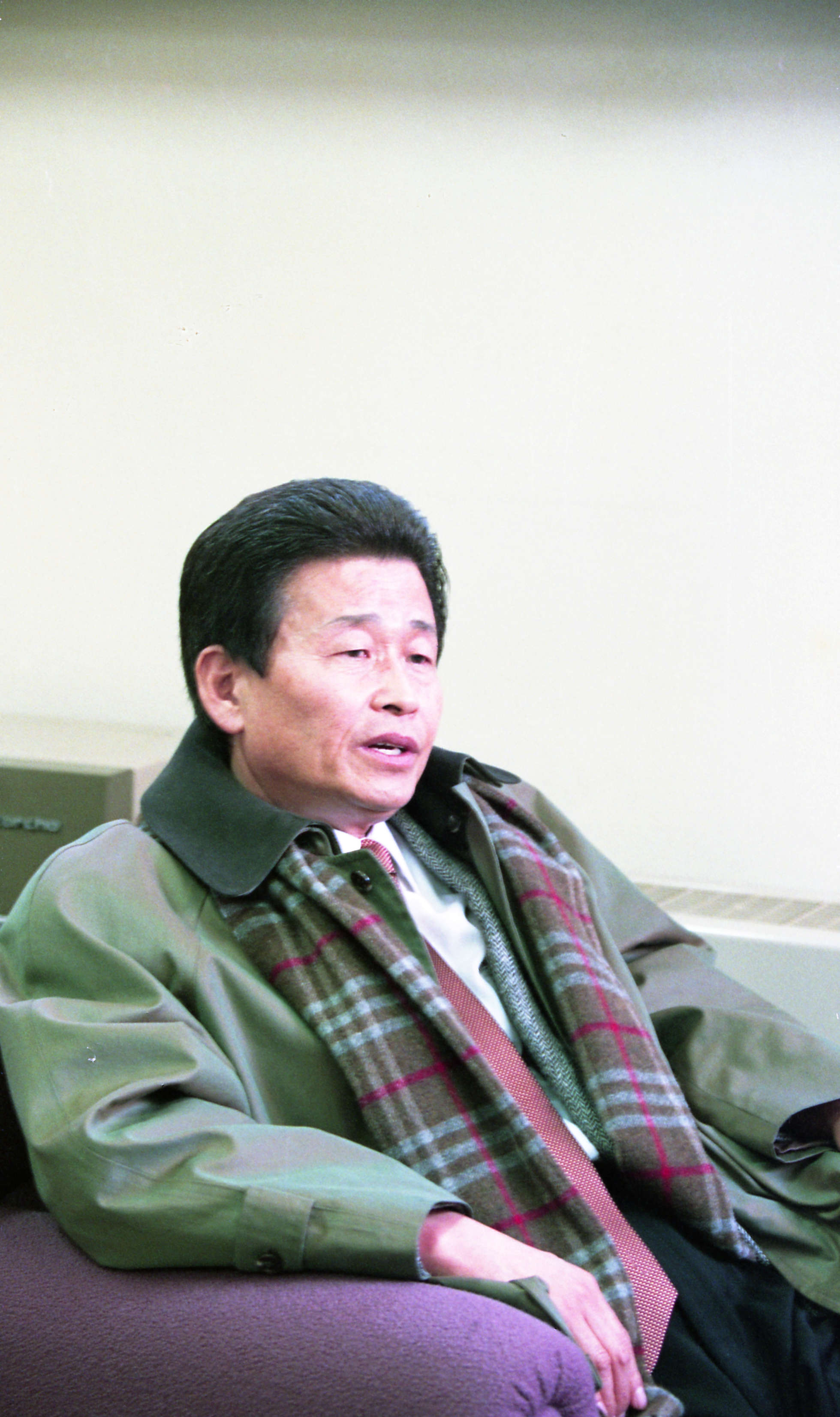 <체크목도리를 한 유호석> 사진