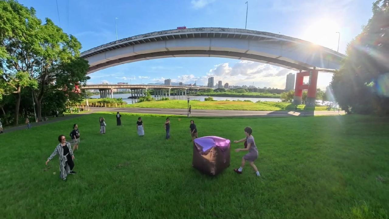 대만에서 구르기 좋은 날! 滾動台北好日子 A Good Day to Roll in Taipei 