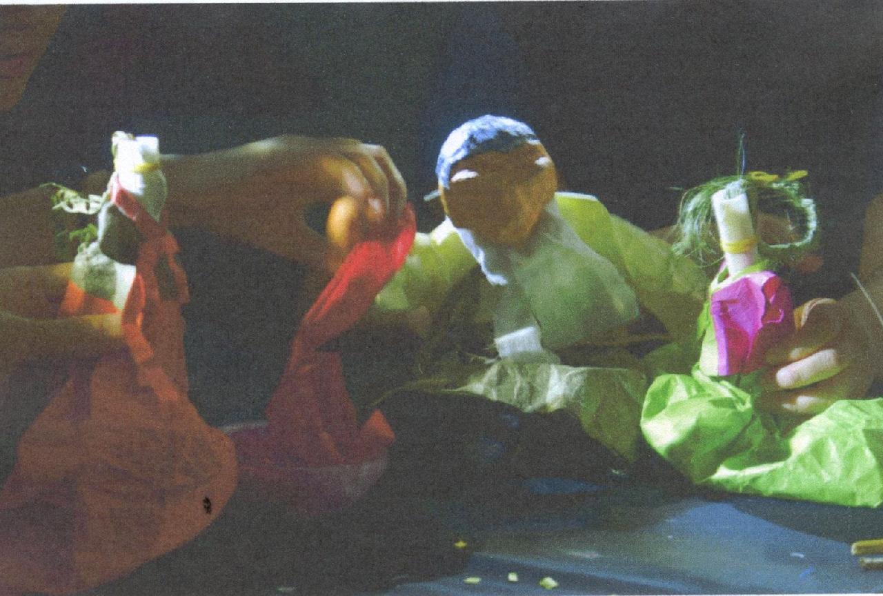 풀각시 놀이극[뒷동산의 할미꽃]