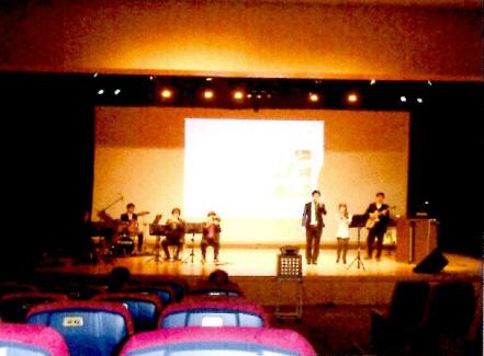 풍각쟁이,유성기, 밖으로 뛰쳐나오다